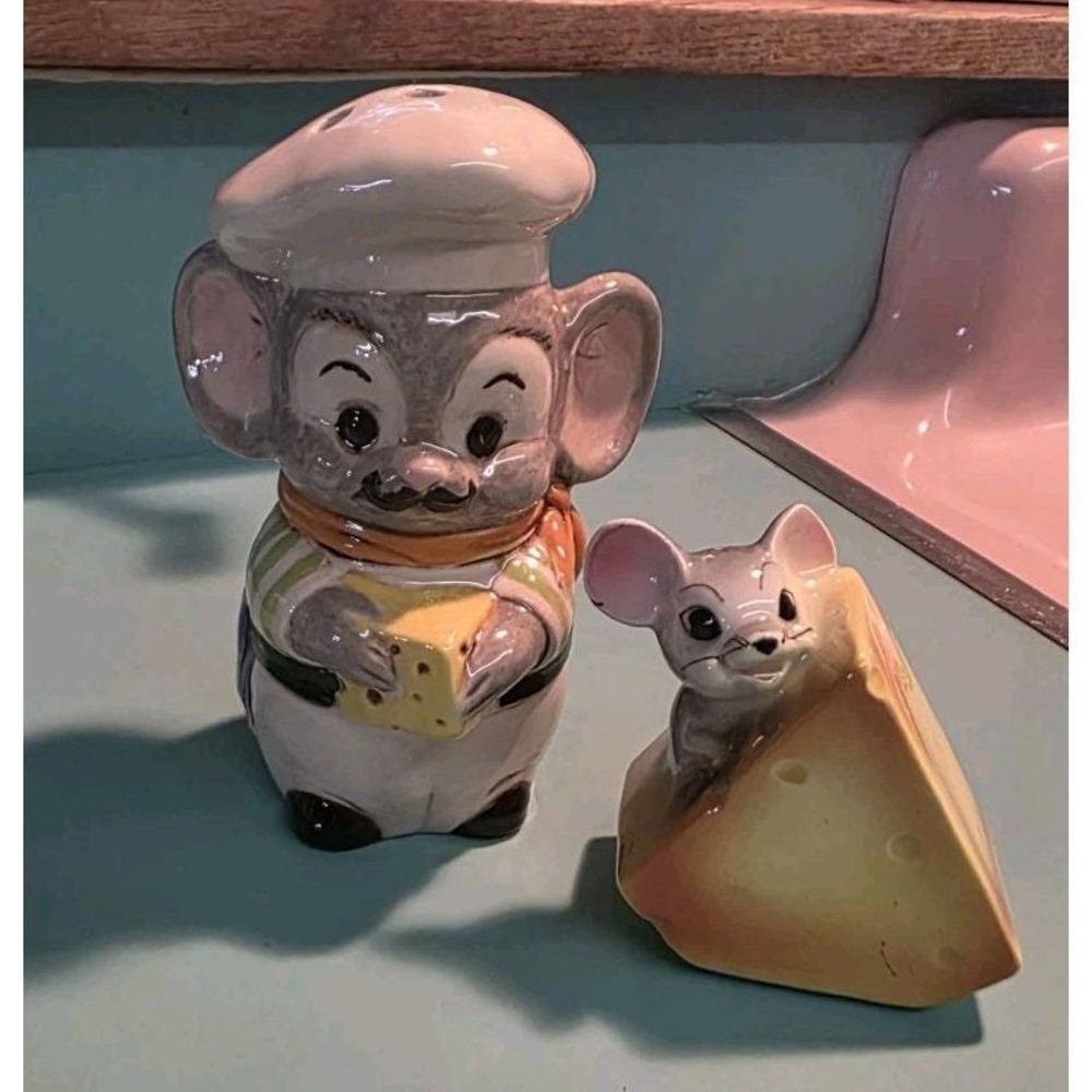 Vintage Mouse Chef & Cheese Salt Pepper Shakers Made in Japan Ceramic...